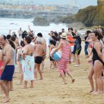 Sul Informação - FOTOGALERIA: Nem a ameaça de chuva afastou os banhistas de Ferragudo