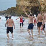 Sul Informação - FOTOGALERIA: Nem a ameaça de chuva afastou os banhistas de Ferragudo