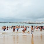 Sul Informação - FOTOGALERIA: Nem a ameaça de chuva afastou os banhistas de Ferragudo