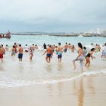 Sul Informação - FOTOGALERIA: Nem a ameaça de chuva afastou os banhistas de Ferragudo