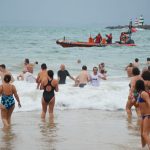 Sul Informação - FOTOGALERIA: Nem a ameaça de chuva afastou os banhistas de Ferragudo