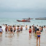 Sul Informação - FOTOGALERIA: Nem a ameaça de chuva afastou os banhistas de Ferragudo