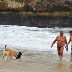 Sul Informação - FOTOGALERIA: Nem a ameaça de chuva afastou os banhistas de Ferragudo