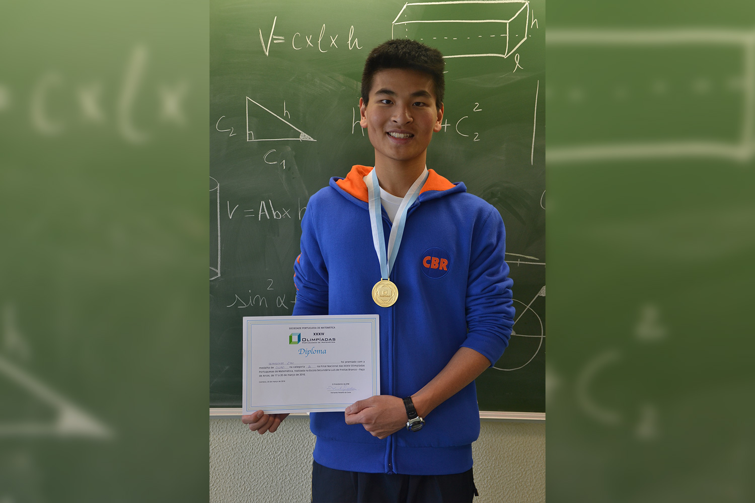 2016-096-olimpiadas-matematica-Wanghao-Zhu-Ouro