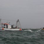 Sul Informação - Fotogaleria: Barco de pesca naufragou na Barra da Armona