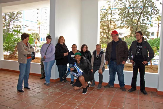 Alguns dos colegas de Marilu Santana solidários com o protesto