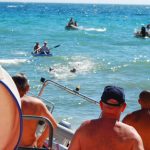 Sul Informação - Praia do Carvoeiro recebeu em festa os nadadores que partiram de Lagos (com fotos)