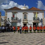 Sul Informação - Olhão «cumpre sonho» na área social e coloca novas esculturas no seu Caminho das Lendas