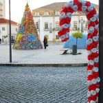 Sul Informação - FOTOGALERIA: Milhares de garrafas de plástico são agora enfeites de Natal em Portimão