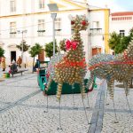 Sul Informação - FOTOGALERIA: Milhares de garrafas de plástico são agora enfeites de Natal em Portimão