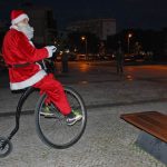 Sul Informação - FOTOGALERIA: Milhares de garrafas de plástico são agora enfeites de Natal em Portimão