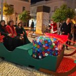 Sul Informação - FOTOGALERIA: Milhares de garrafas de plástico são agora enfeites de Natal em Portimão