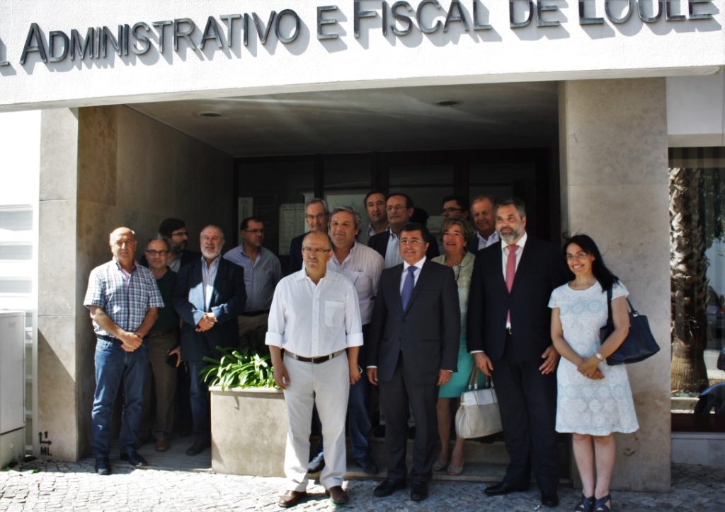 Entrega de Providencia cautealr AMAL petróleo em Loulé