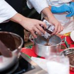 Sul Informação - FOTOGALERIA: Feira do Chocolate desafia qualquer dieta no Mercado de Faro