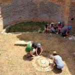 Sul Informação - Fotogaleria: Famílias inspiraram-se em Milreu para criar Land Art