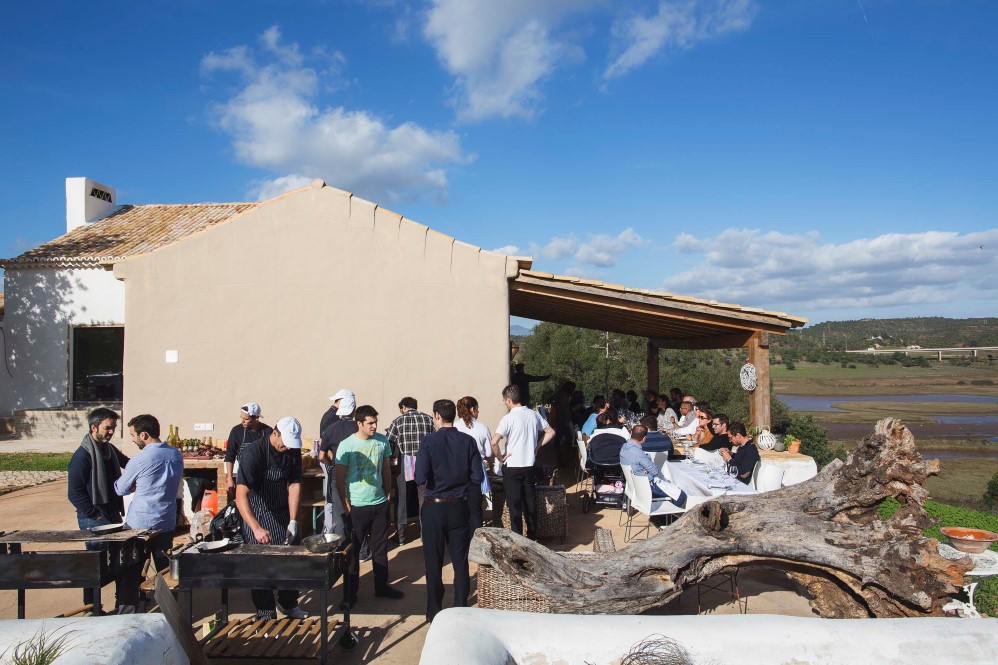 O espaço Modo, de Inês Barracha, perto de Portimão, acolheu o almoço mais informal - foto de Paulo Barata