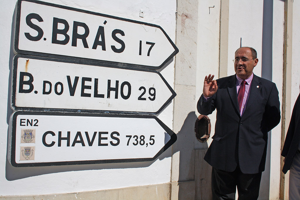 Nova Placa Faro Chaves EN2