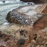 Sul Informação - Polis, Câmara de Aljezur e pescadores visitam obras do Portinho do Forno da Carrapateira