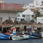 Sul Informação - Fotogaleria: Barco de pesca naufragou na Barra da Armona