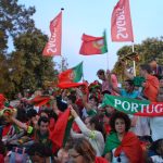 Sul Informação - Fotogaleria: Algarvios vibraram com passagem à final do Euro (e também houve festa no País de Gales)