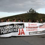 Sul Informação - FOTOGALERIA: Ativistas anti-portagens levaram protesto à Ponte do Guadiana