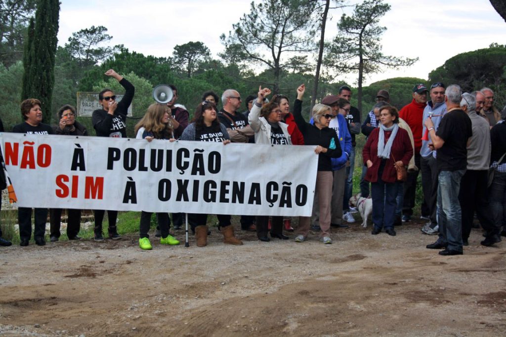 Protesto Ilhéus Reunião da Polis final 2015_9