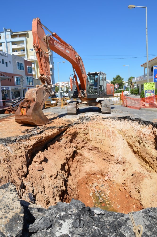 Rotunda Pedra Mourinha_obras_07