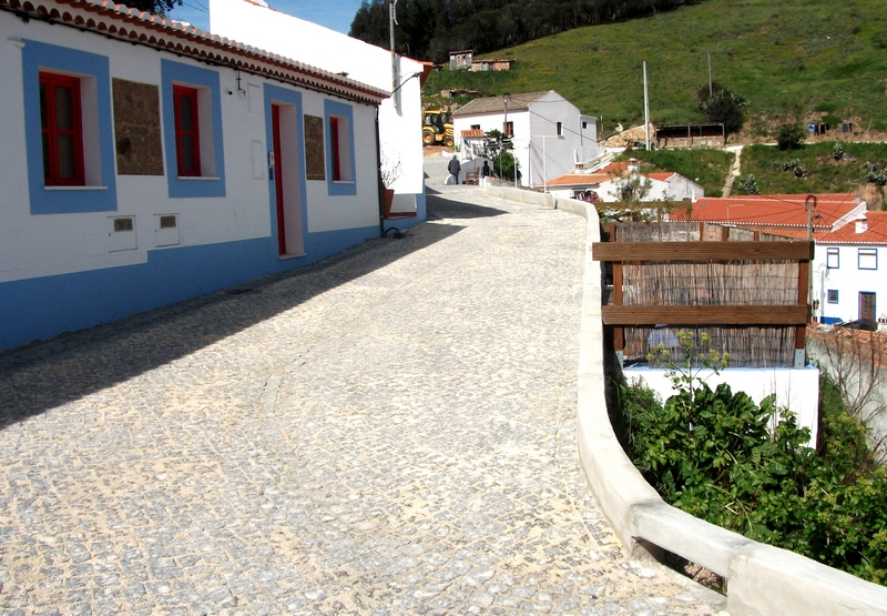 Rua Serro do Mosqueiro - Aljezur (2)