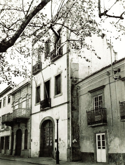 fachada da antiga igreja de S. João Baptista na décad...