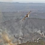 Sul Informação - Bombeiro ferido e viatura destruída, mas fogo começa a dar tréguas em Monchique