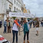 Sul Informação - Costa recebido em Loulé por “manif” anti petróleo, demolições…e portagens (com fotos)