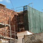 Sul Informação - Já começaram as obras numa das torres das muralhas de Silves