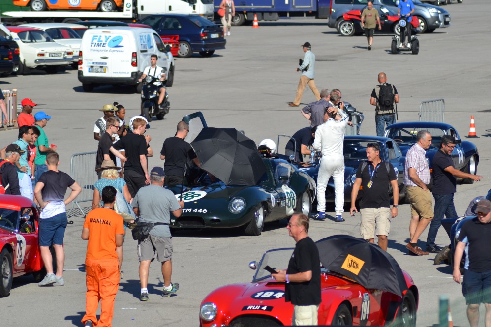 Sul Informação - Fotogaleria: Bólides de outros tempos mostraram a sua classe no Autódromo do Algarve