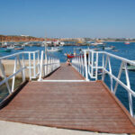 Sul Informação - Porto da Baleeira em Sagres já tem cais flutuante para apoiar pesca, recreio e marítimo-turísticas