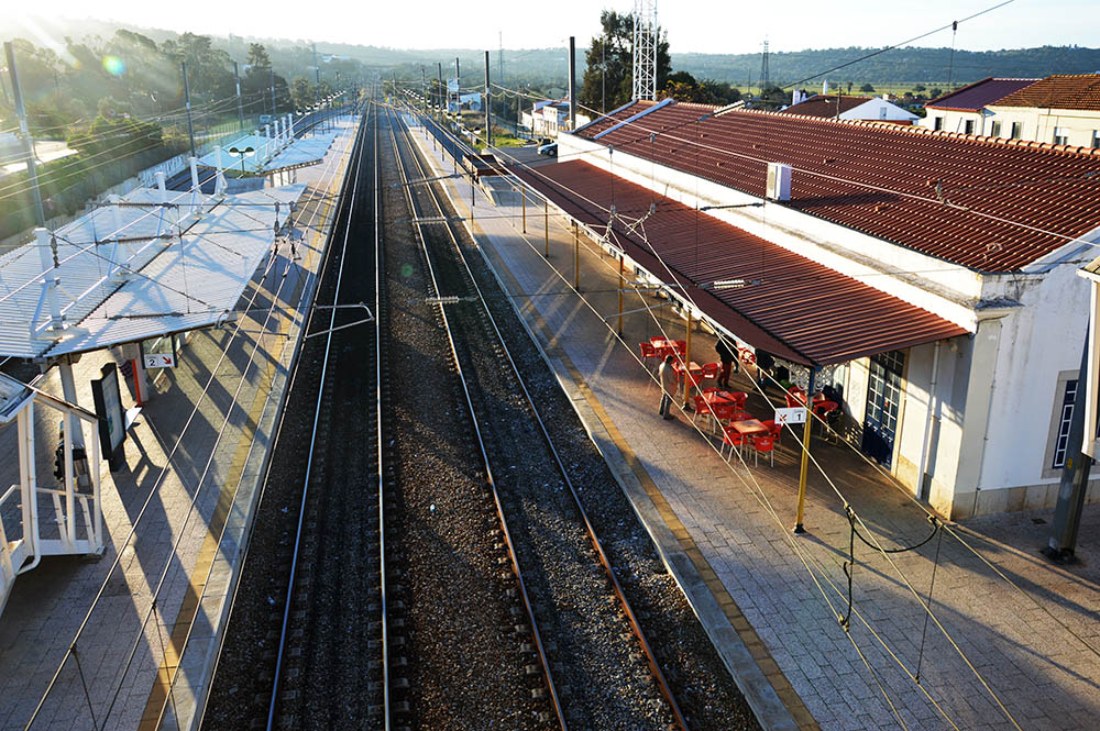 Sul Informação - Grupo Quadrante integra projeto de eletrificação da Linha do Algarve