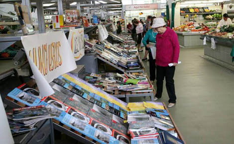 Sul Informação - Em Portimão, “Há Livros no Mercado” a preços muito económicos