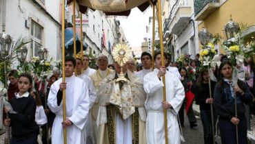 Celebrações pascais em Portimão 1 - Arquivo CMP_Filipe da Palma|Celebrações pascais em Portimão 2- Arquivo CMP_Filipe da Palma