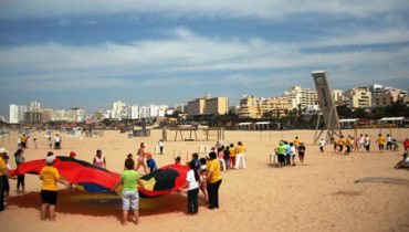 Encontro Intergeracional na Praia da Rocha - Arquivo CMP_Filipe da Palma