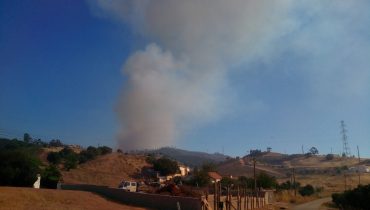 Fogo em Pinheiro e Garrado|Bombeiros reabastecem junto à ponte do Enxerim_ER