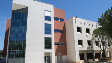 Universidade do Algarve-UALG-Gambelas-DepartamentoCienciasBiomedicasMedicina-GD1