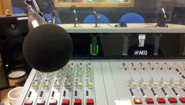 mesa de rádio